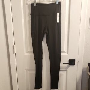 NWTVictoria's Secret On Point Black Leggings With 2 Pockets